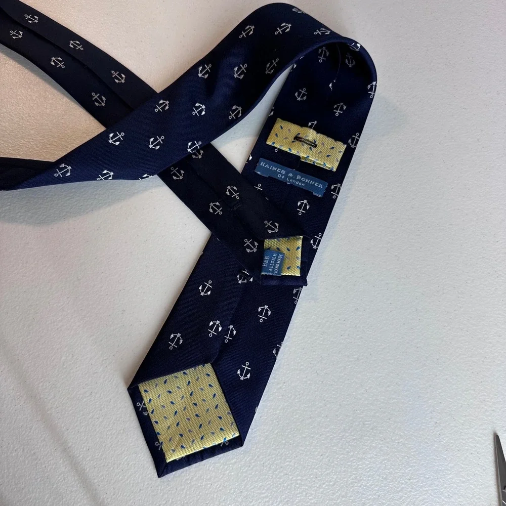 Haines & Bonner London Silk Tie Navy‎ Anchor Pattern Classic Necktie